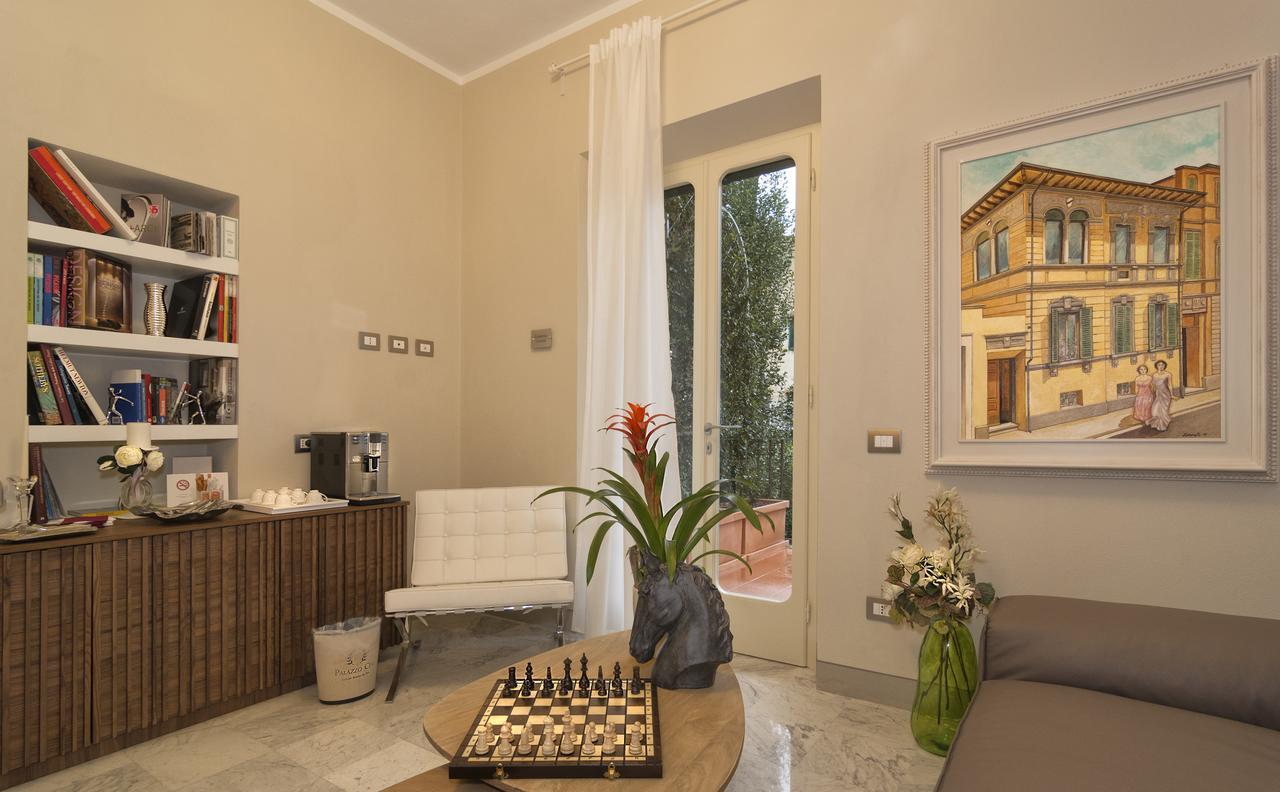 Palazzo Cini Luxury In Couette-café Pise