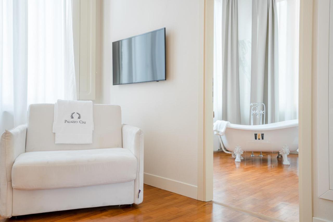 Palazzo Cini Luxury In Couette-café
